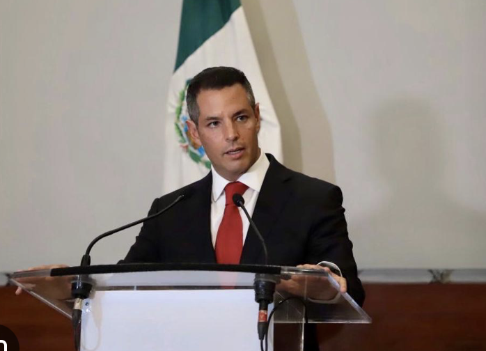 Alejandro Murat renuncia al PRI: “No puedo ser algo que no me define como persona o político”