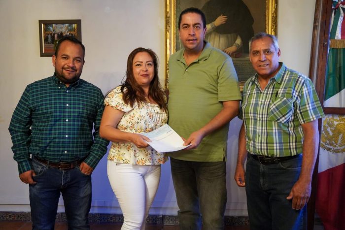 ENTREGA CHEMA MORALES MÁS APOYOS A DEPORTISTAS LOCALES