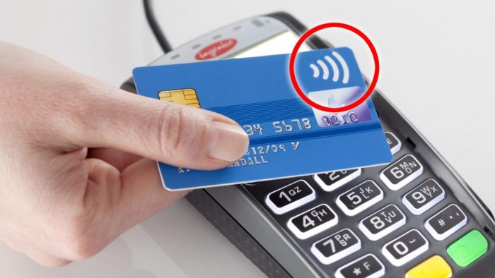 Fraudes con tarjeta de débito o crédito contactless: ¿Qué son y cómo te ‘sacan’ el dinero?