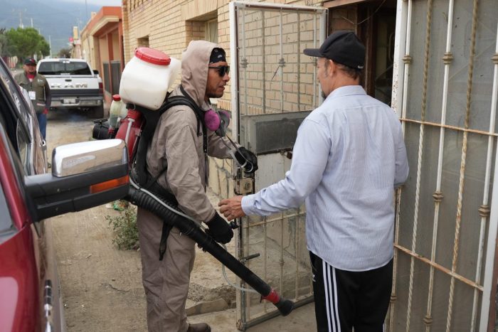 AVANZA FUMIGACIÓN CONTRA EL DENGUE EN ZONA RURAL DE RAMOS ARIZPE