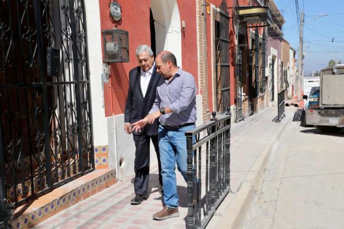 Se reúne Alcalde con vecinos de la calle General Cepeda