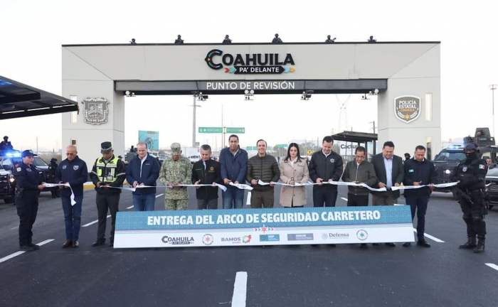 Inaugura Manolo primer Arco de Seguridad carretero en Coahuila