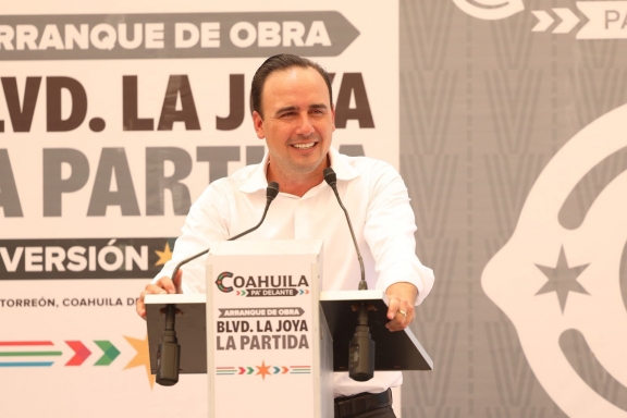 Continúa Manolo arrancando grandes obras en Coahuila