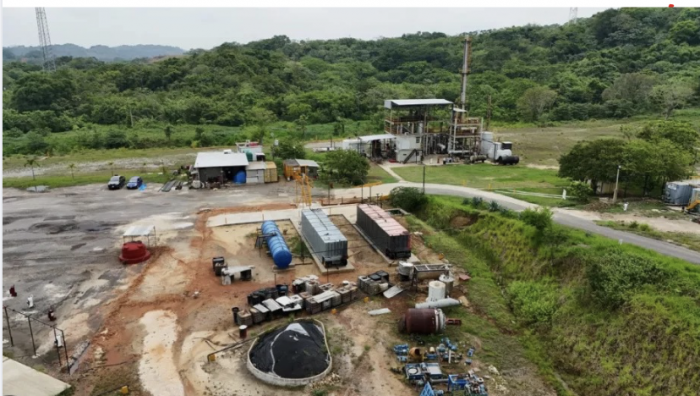 Construyeron hace 6 años mini refinería en Veracruz… y nadie vio; hasta deforestaron terreno