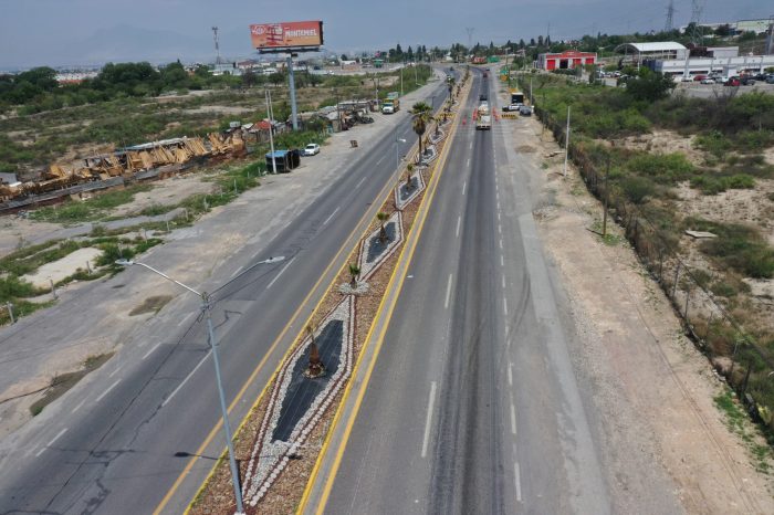 Embellece Javier Díaz entrada poniente de Saltillo