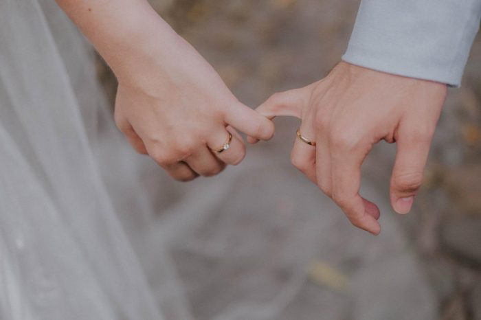 Promueven iniciativa legislativa de matrimonio temporal ante alza de divorcios