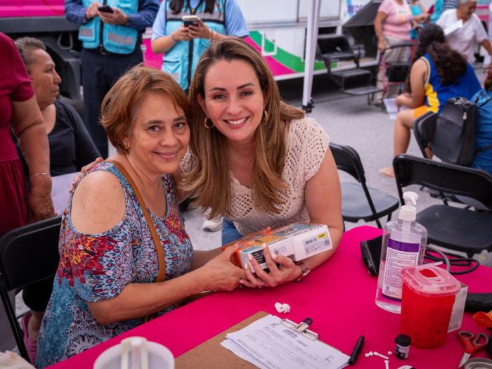 Brinda Amor en Movimiento servicios de salud gratuitos a más de 2 mil saltillenses