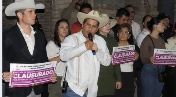 Alcalde de Uruapan ‘reta’ a Sheinbaum: Clausura construcción del teleférico hasta capturar a ‘asesinos’