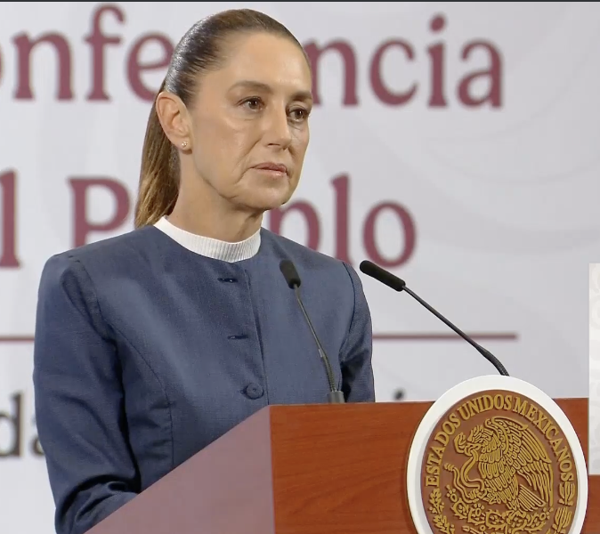 ‘¿Qué proponen?’: Sheinbaum cuestiona marcha por Carlos Manzo, alcalde asesinado en Uruapan