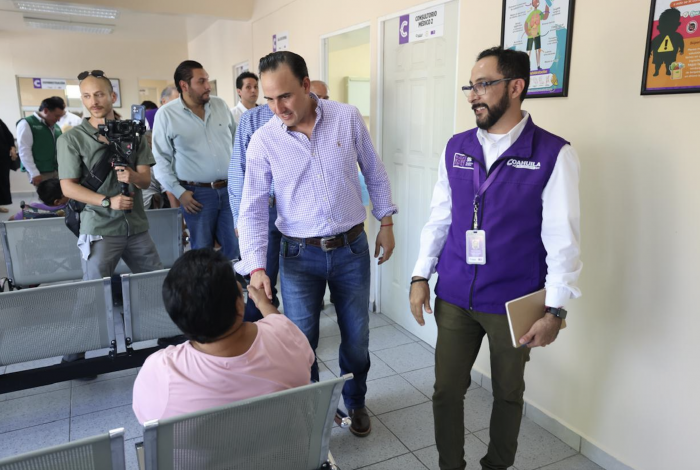 Hemos atendido a miles de coahuilenses en nuestros Centros de Salud: Manolo