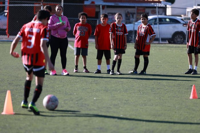Impulsan promotores el deporte al interior de las colonias en Saltillo