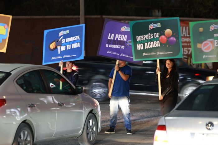 Concientizan jóvenes para prevenir accidentes automovilísticos