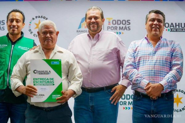 *Más seguridad patrimonial para las familias de Ramos; entregan 76 escrituras en el 2025*