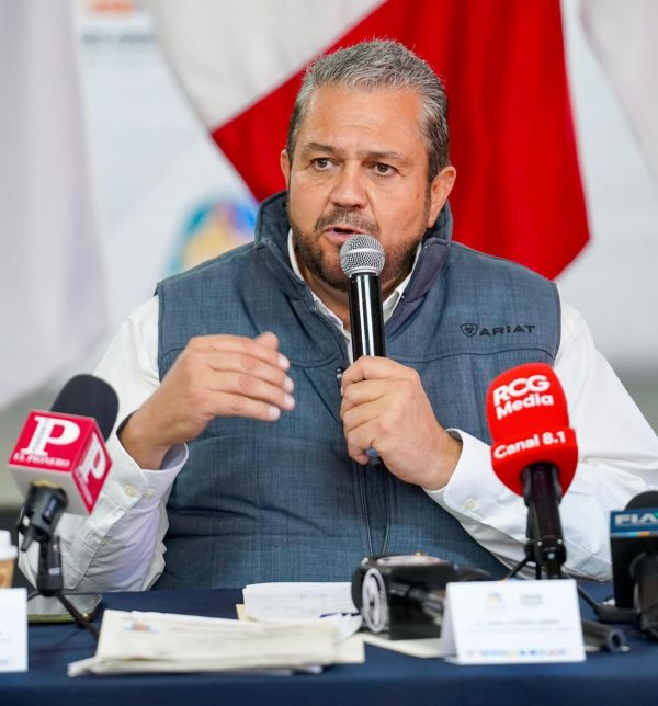 *Encabeza Tomás Gutiérrez acuerdo para transformar el transporte público*