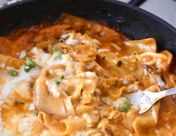 RECETA VEGANA. PASTA DE LASAÑA A LA SARTÉN: FÁCIL Y RÁPIDO