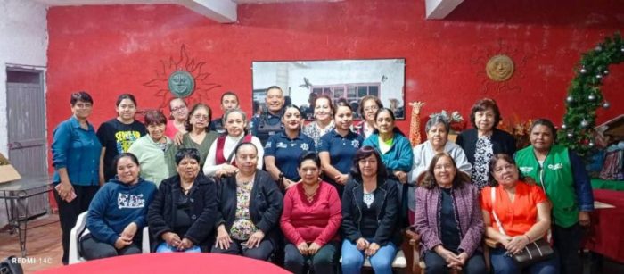 Forma Comisaría en colonias a 136 vecinos mediadores