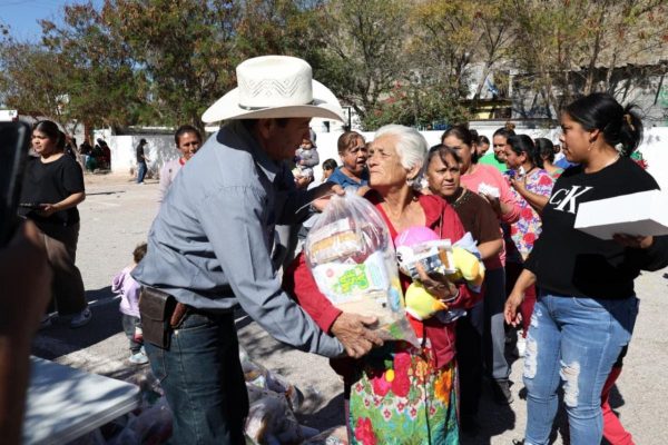 Lleva IMM apoyos a mujeres del campo