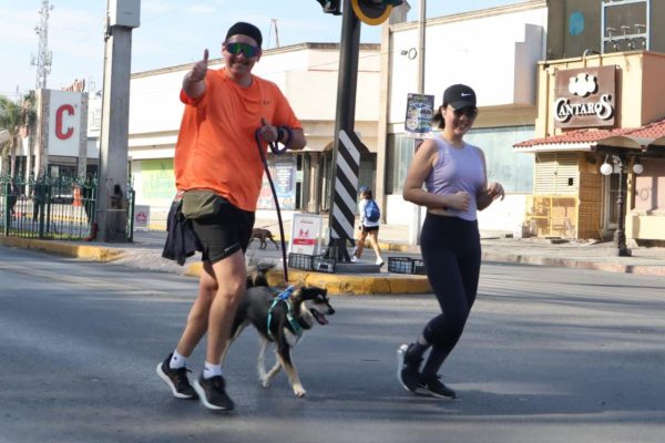 Acuden cientos de personas, como es tradición, a la Ruta Recreativa
