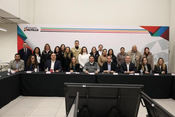 Comparecen Tesorería, Fomento Económico y Desarrollo Urbano ante comisiones edilicias