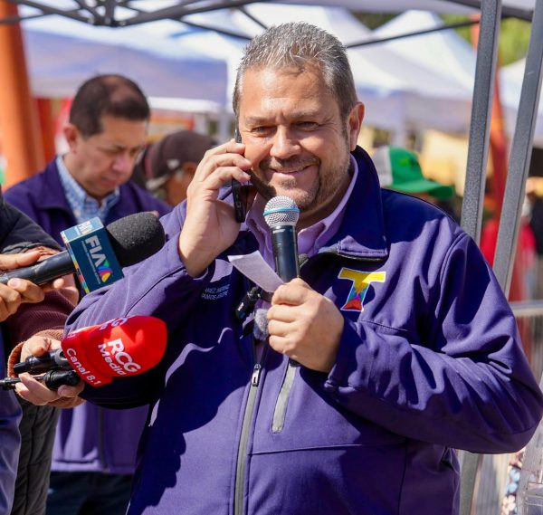 *Premian a contribuyentes cumplidos en Ramos Arizpe*