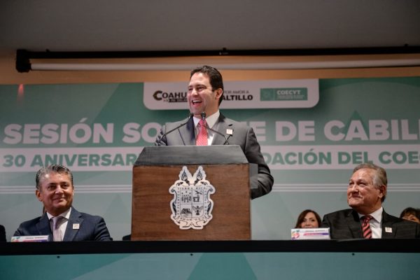 Se realiza sesión solemne de Cabildo por 30 aniversario del COECyT