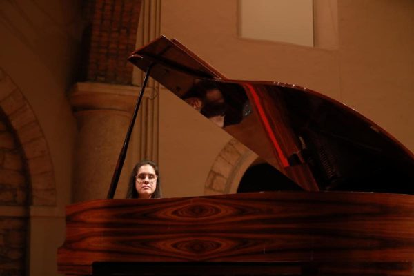 Disfrutan saltillenses el talento de la pianista Hortencia Urteaga Diego “Tenchita”