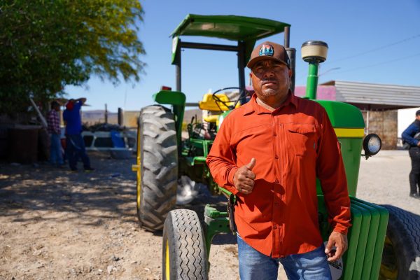 *Habitantes de San Juan de Sauceda reconocen apoyos de Tomás Gutiérrez para el campo*