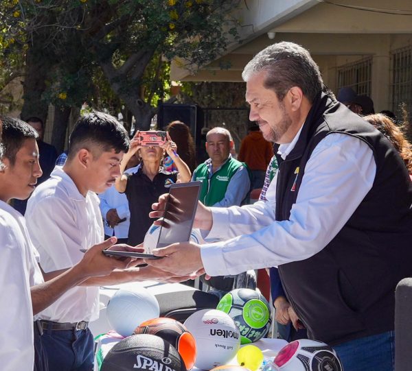 Fortalece Tomás Gutiérrez educación inclusiva con visión social