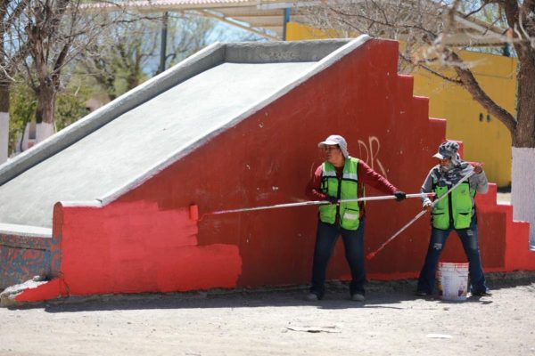 Recupera Javier Díaz plazas públicas en ejidos con acciones integrales