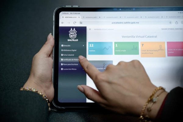 Saltillo Fácil agiliza trámites para notarios