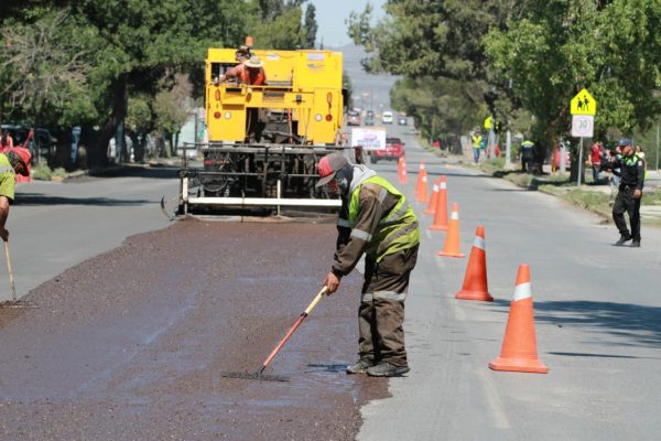 Intensifica Gobierno de Saltillo rehabilitación de Avenida Universidad