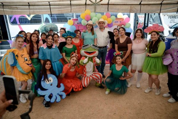 Llevan Javier y Luly Alimentos de Corazón al área rural de Saltillo