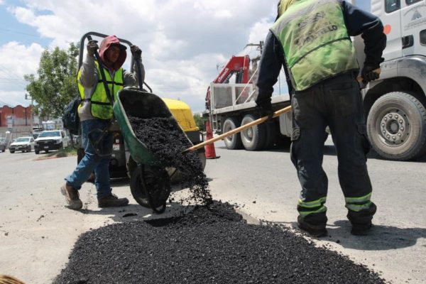 Rehabilita Javier Díaz calles de la Isabel Amalia