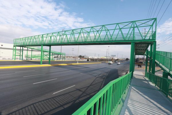 Exhorta Gobierno Municipal de Saltillo a usar puentes peatonales