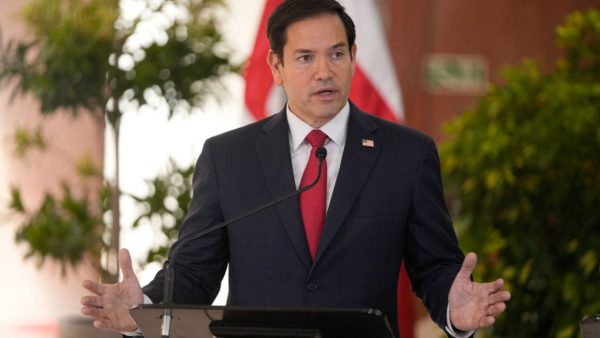 "Quienes controlan la isla han saqueado millones, pero nada se destina al pueblo": EU ofrece ayuda para crear una "nueva Cuba"