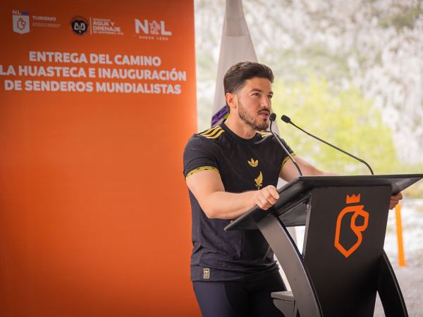 Entrega Gobernador trabajos de camino a La Huasteca y Senderos Mundialistas