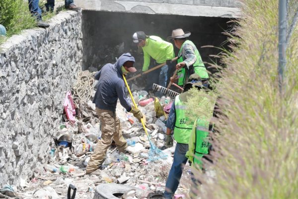 Intensifica Javier Díaz jornada de limpieza de arroyos