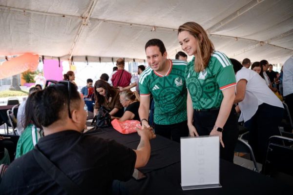 Impulsan Javier y Luly empleos para personas con discapacidad