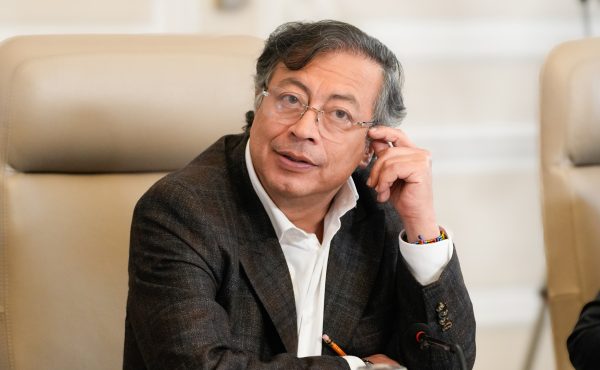 Gustavo Petro habla por teléfono con Trump y le pide que lo retire de lista de sanciones