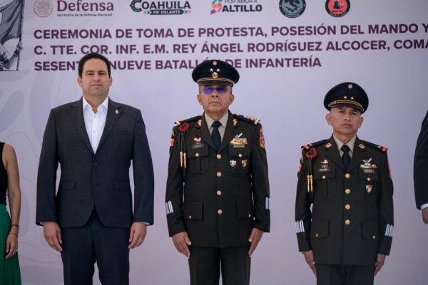 Asiste Javier Díaz a toma de protesta de comandante interino del 69 Batallón de Infantería
