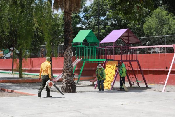 Atiende Municipio plazas y jardines de la ciudad
