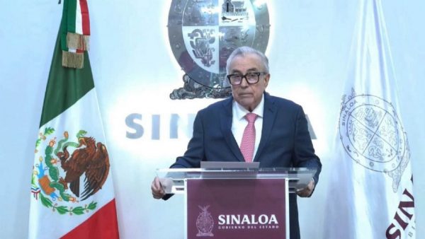 Vuelan aeronaves militares a Sinaloa en las últimas horas tras el caos por Rocha Moya