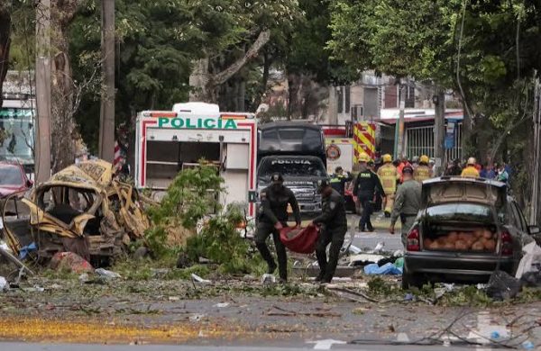 Recibimiento violento a De la Espriella: Esto sabemos de los ataques con explosivos en Colombia