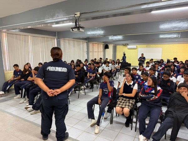 Continuará Comisaría con pláticas preventivas en planteles educativos