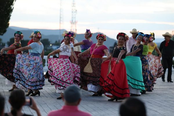 Fortalece Saltillo intercambio cultural a través de la danza folklórica