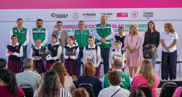 *Manolo y Tomás fortalecen educación con “En tu Escuela Tú Eliges”