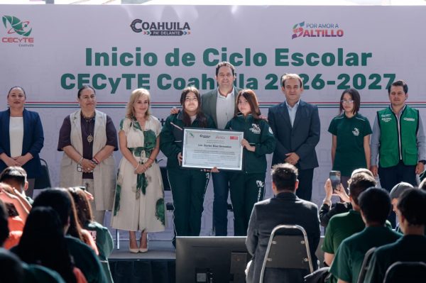 En equipo con Manolo Jiménez Salinas apoyamos la educación: Javier Díaz