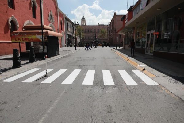 Incrementa Javier Díaz seguridad vial; delimita pasos peatonales en Victoria