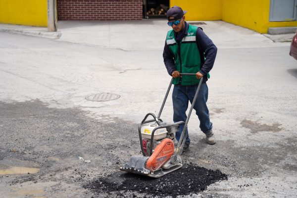 Mantiene Ramos Arizpe atención permanente de bacheo en la ciudad