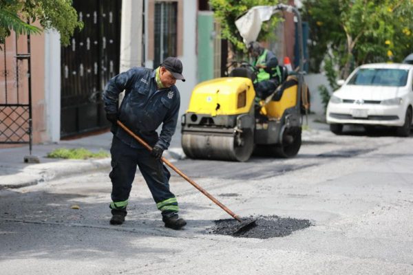 Mantiene Javier Díaz ritmo de trabajo en rehabilitación de vialidades
